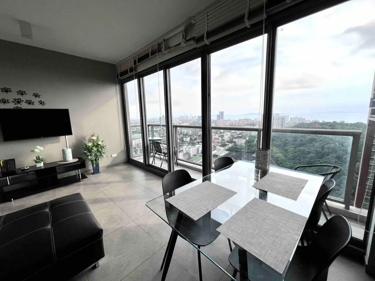 Доступна квартира (Пратамнак)